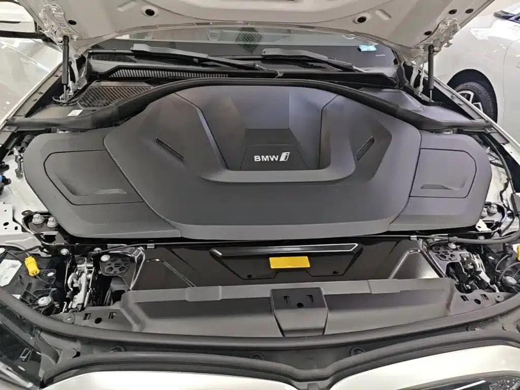 BMW i3 2024 eDrive 35L — миниатюра 20