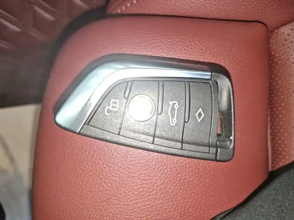 BMW i3 2024 eDrive 35L — миниатюра 9