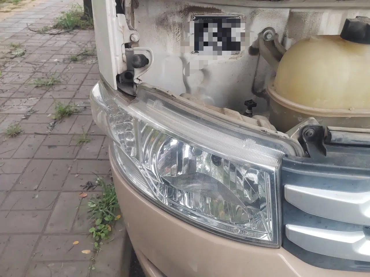 Foton Scenic G7 Foton Fengjing G7 2.0 Manual, Two-Wheel Drive, 6-Seater (Closed Cargo Van) — миниатюра 7