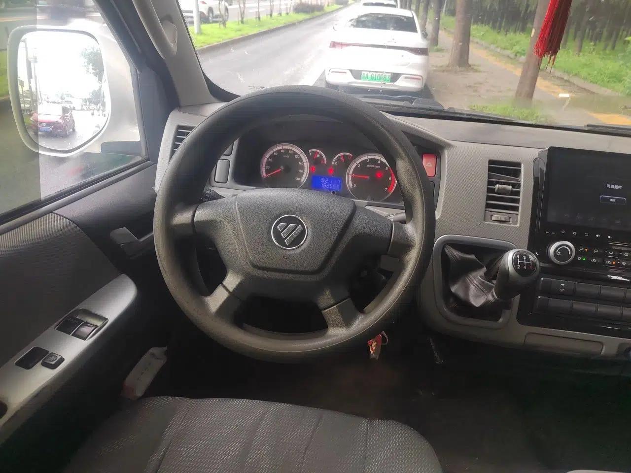 Foton Scenic G7 Foton Fengjing G7 2.0 Manual, Two-Wheel Drive, 6-Seater (Closed Cargo Van) — миниатюра 10