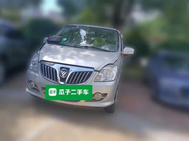 Foton MP-X E 2016 2.0L Commercial Version 7-Seater 4G63