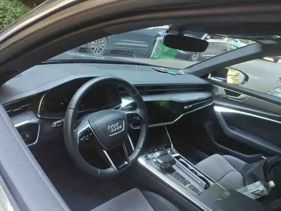 Audi A6L 2024 40 TFSI Luxury Dynamic — миниатюра 3
