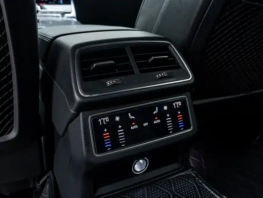 Audi A6L 2020 45 TFSI Premium Dynamic Edition — миниатюра 24