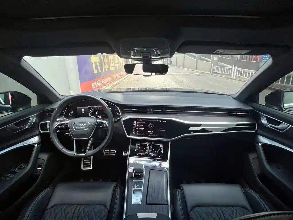 Audi A6L 2025 Facelift 45 TFSI quattro Premium Dynamic Edition — миниатюра 11