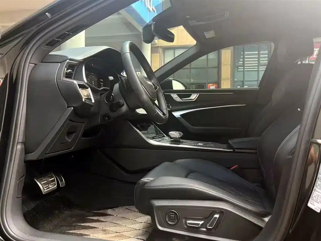 Audi A6L 2025 Facelift 45 TFSI quattro Premium Dynamic Edition — миниатюра 9