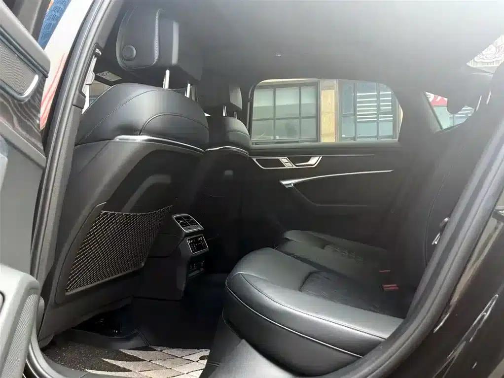 Audi A6L 2025 Facelift 45 TFSI quattro Premium Dynamic Edition — миниатюра 10
