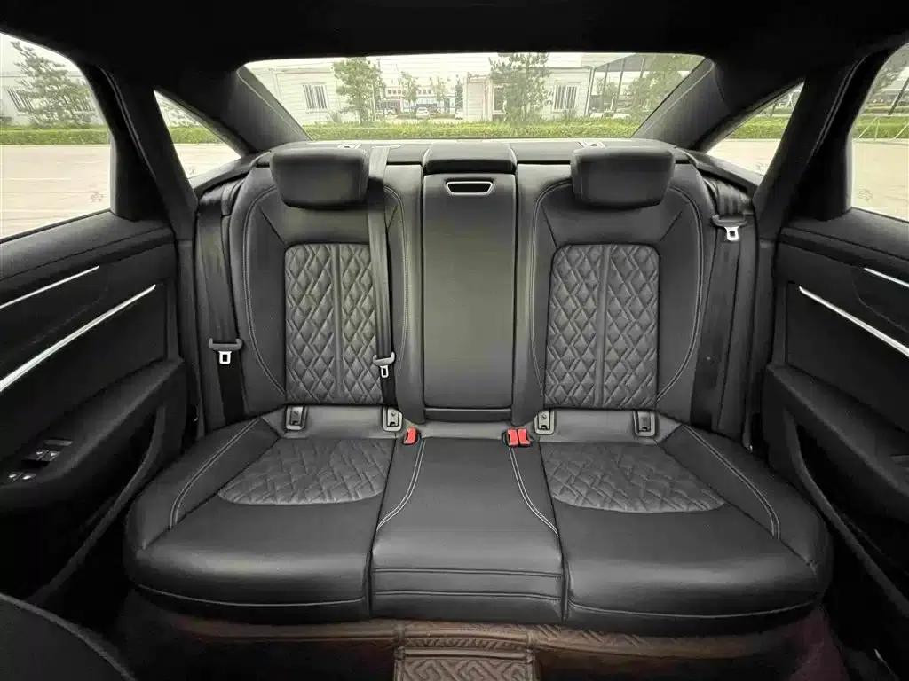 Audi A6L 2025 45 TFSI quattro Premium Dynamic Edition — миниатюра 18