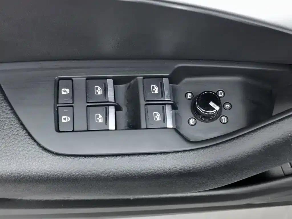 Audi A6L 2021 40 TFSI Luxury Dynamic — миниатюра 9