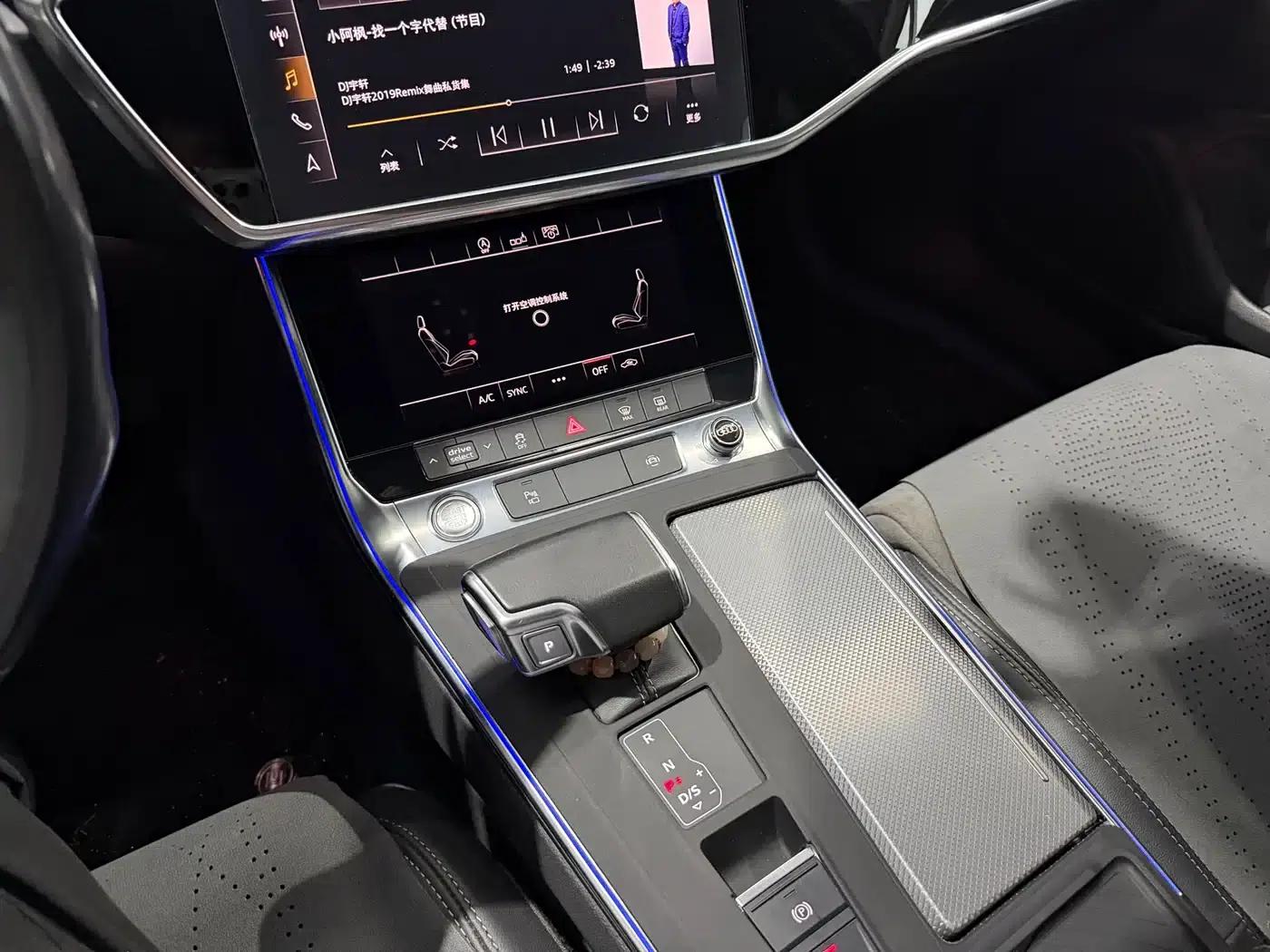 Audi A6L 2019 45 TFSI quattro Premium Dynamic Edition — миниатюра 14