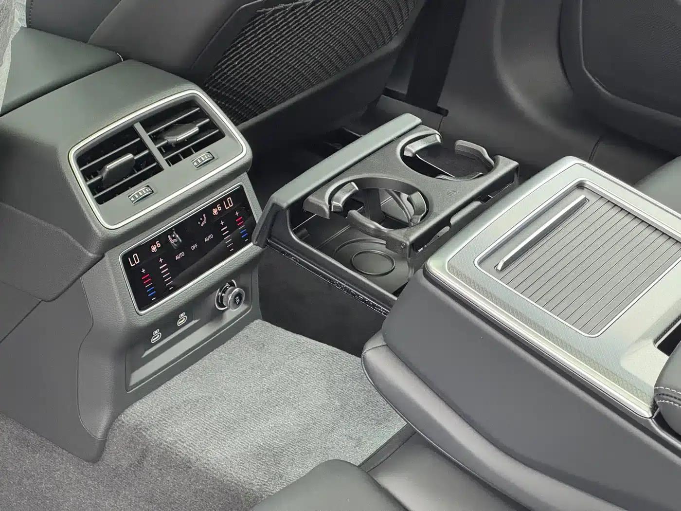 Audi A6L 2026 45 TFSI Premium Dynamic Edition — миниатюра 10