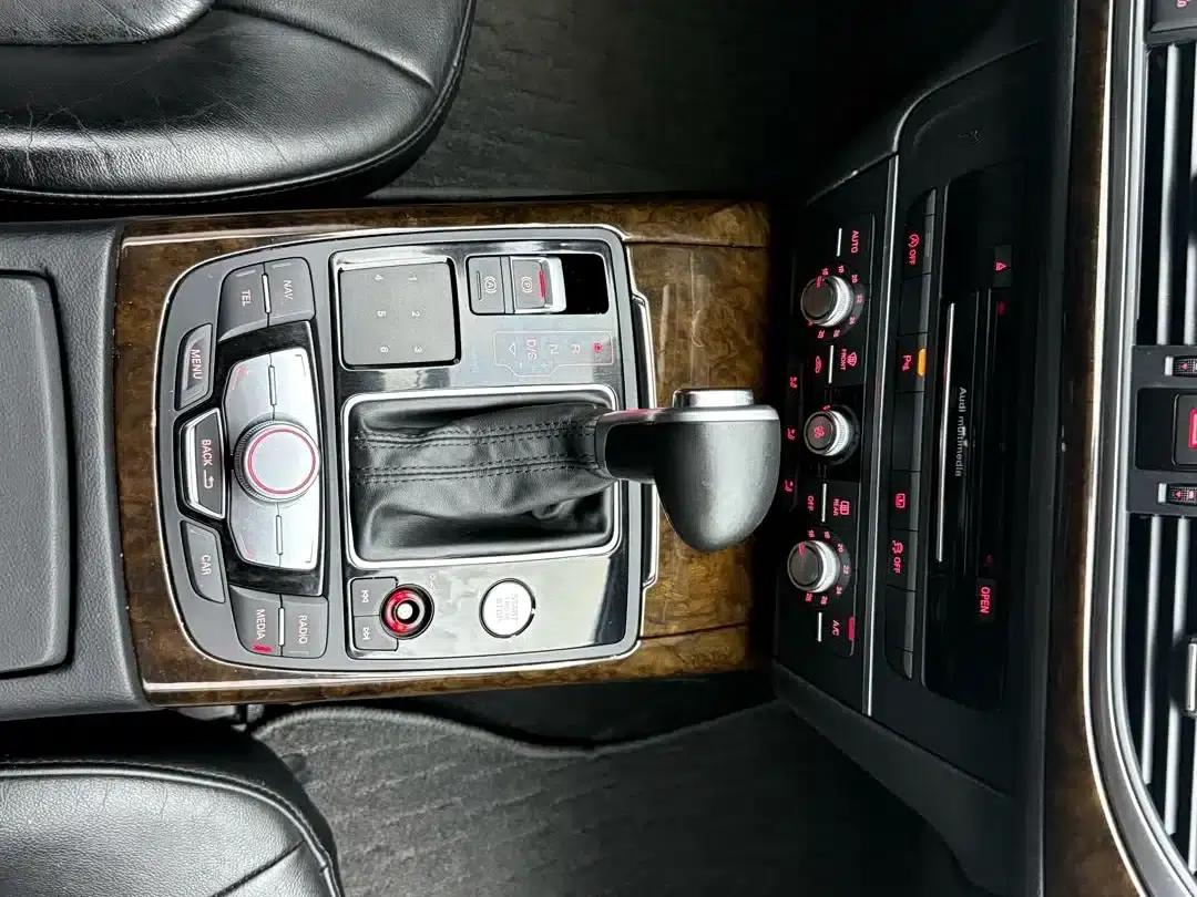 Audi A6L 2015 TFSI Millionth Anniversary Smart Edition — миниатюра 10