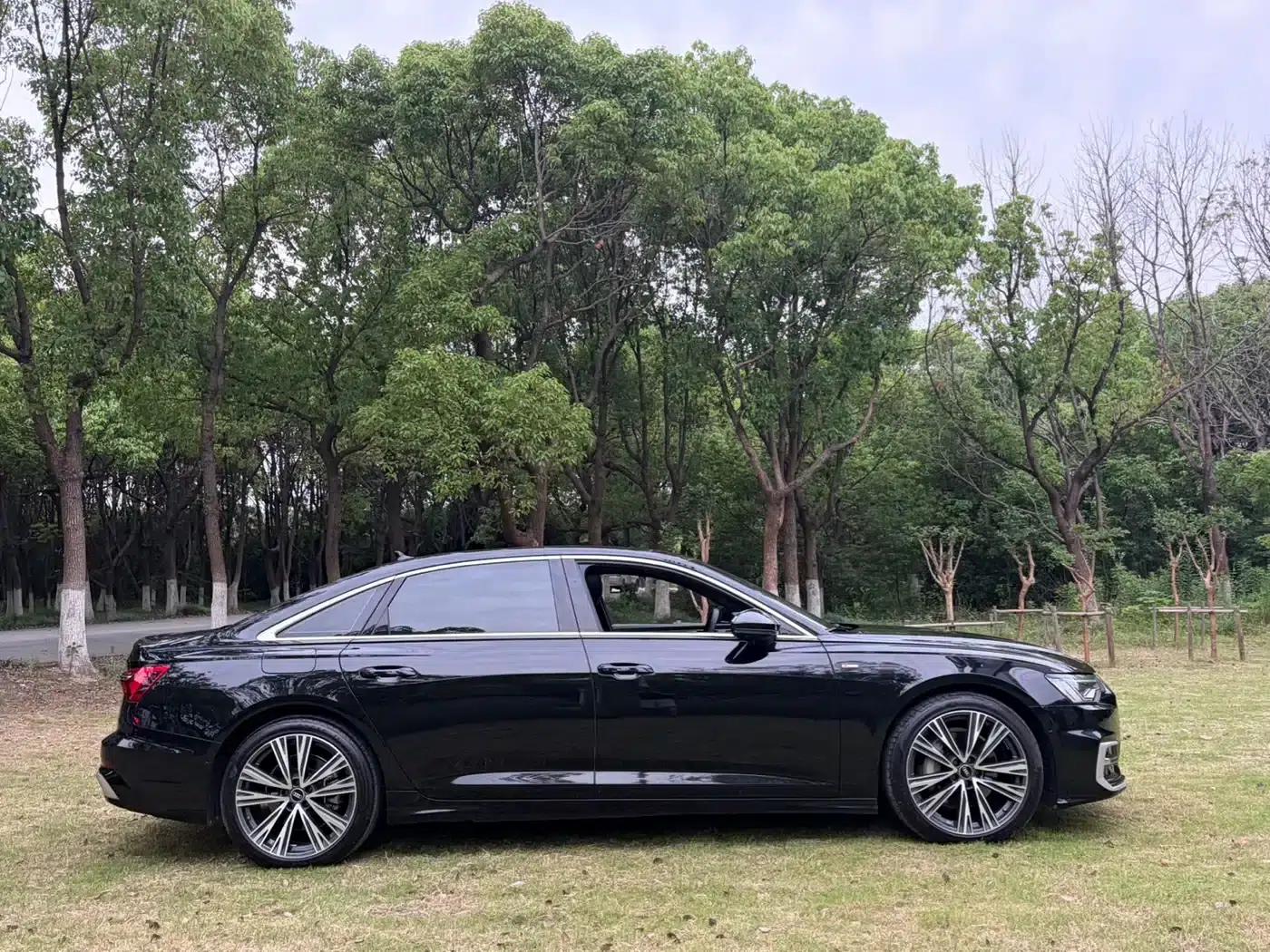 Audi A6L 2023 45 TFSI Premium Dynamic Edition — миниатюра 14