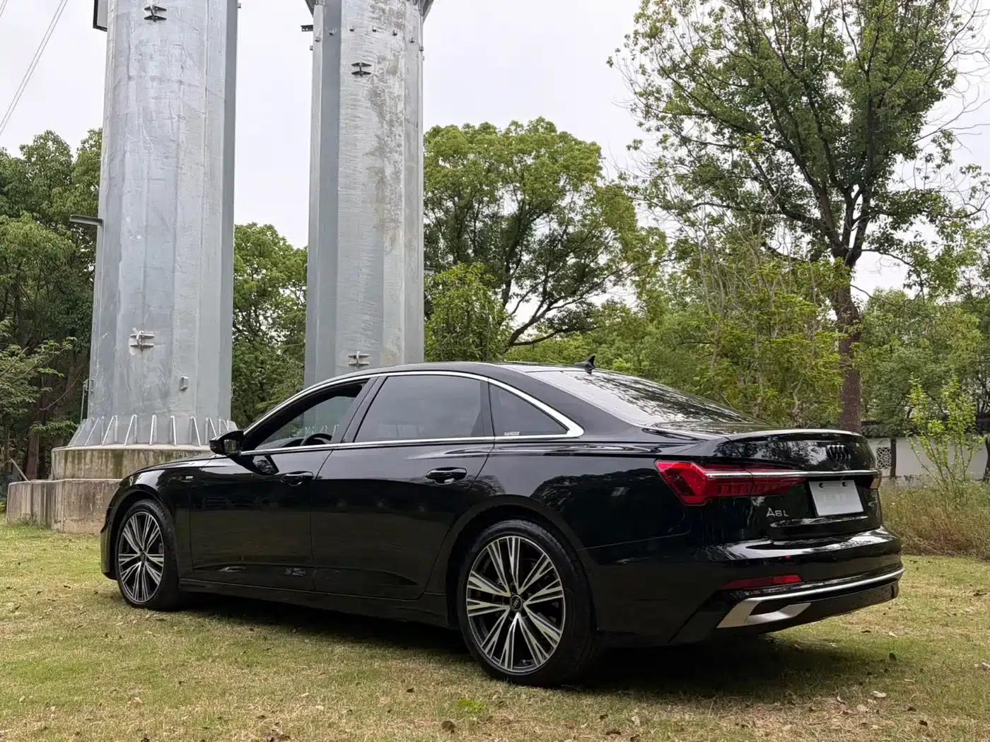 Audi A6L 2023 45 TFSI Premium Dynamic Edition — миниатюра 15