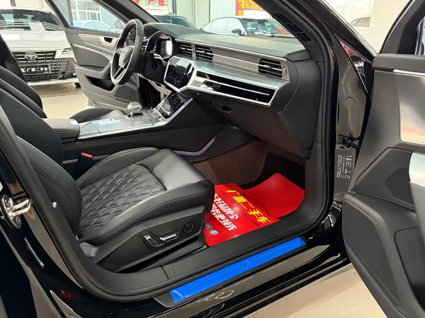 Audi A6L 2025 Facelift 45 TFSI Dynamic Edition — миниатюра 9