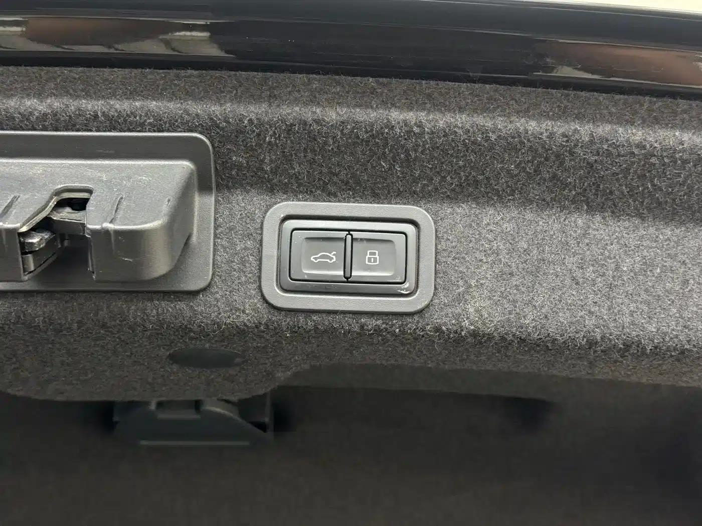 Audi A6L 2024 45 TFSI Premium Dynamic Edition — миниатюра 17