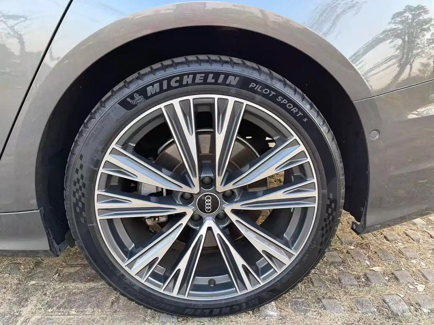 Audi A6L 2022 55 TFSI quattro Premium Dynamic Edition — миниатюра 11