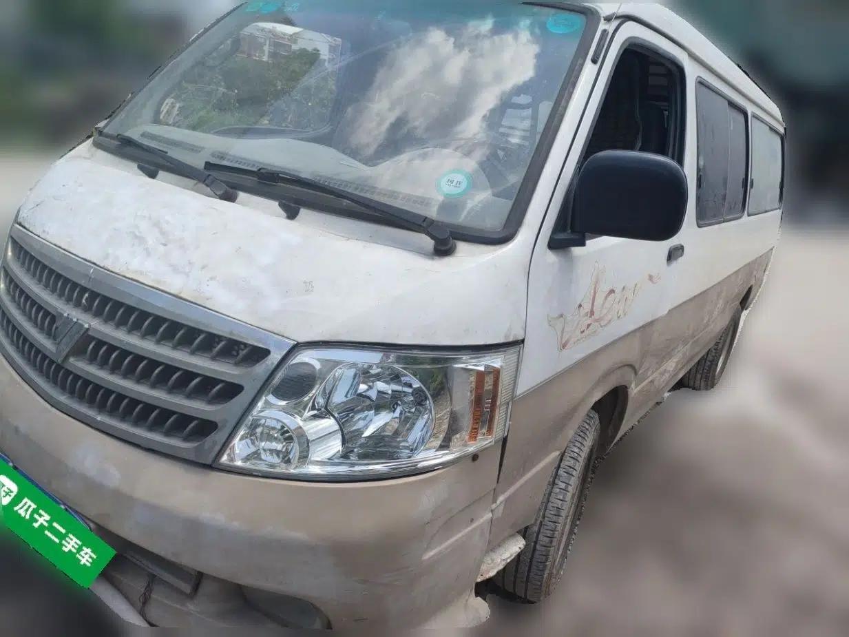 Foton Scenic 2014 2.5T Express Standard Long-Wheelbase Low-Roof Version with 4J25TC Engine — миниатюра 1