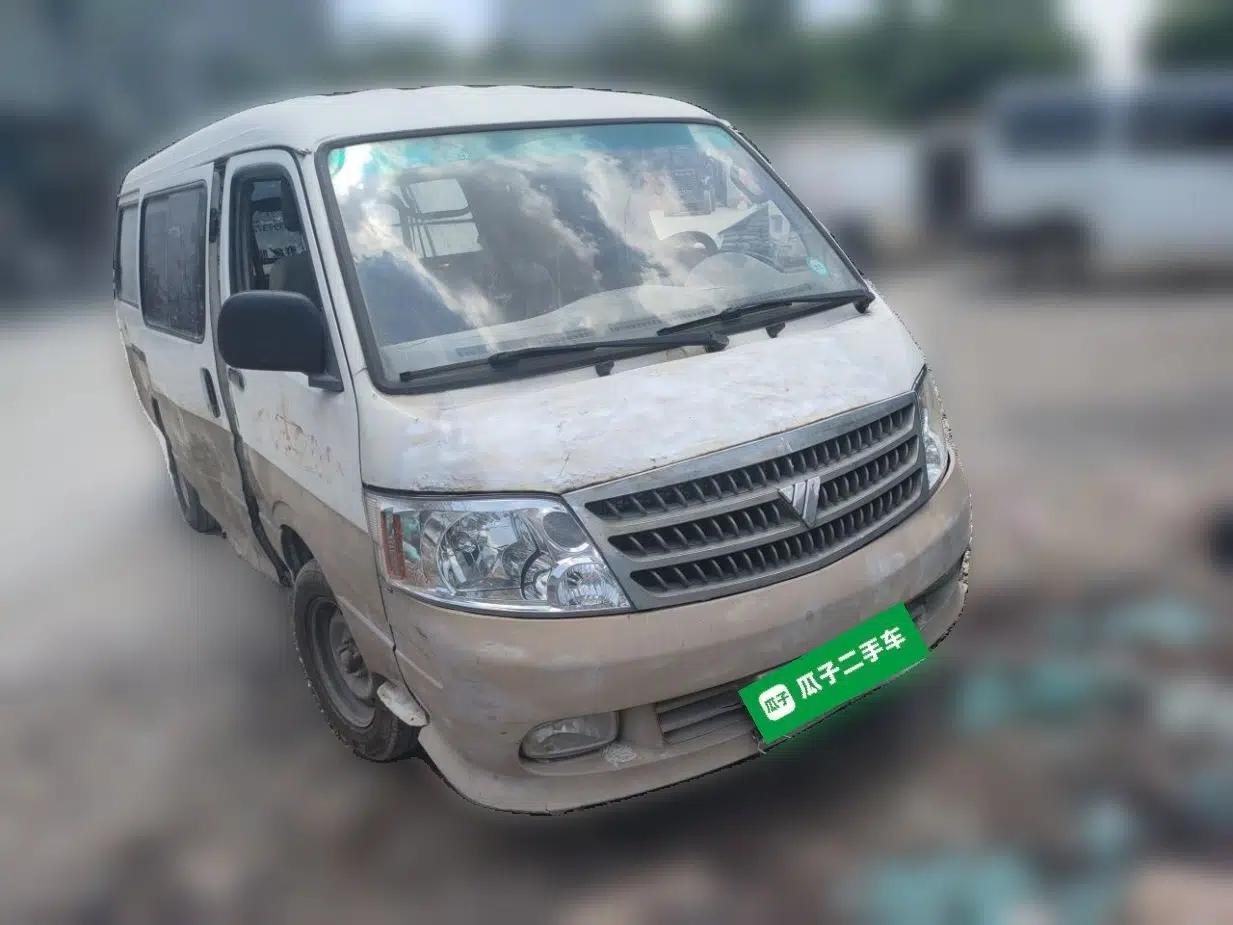 Foton Scenic 2014 2.5T Express Standard Long-Wheelbase Low-Roof Version with 4J25TC Engine — миниатюра 3