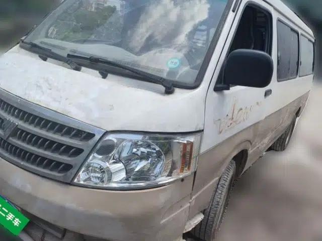Foton Scenic 2014 2.5T Express Standard Long-Wheelbase Low-Roof Version with 4J25TC Engine