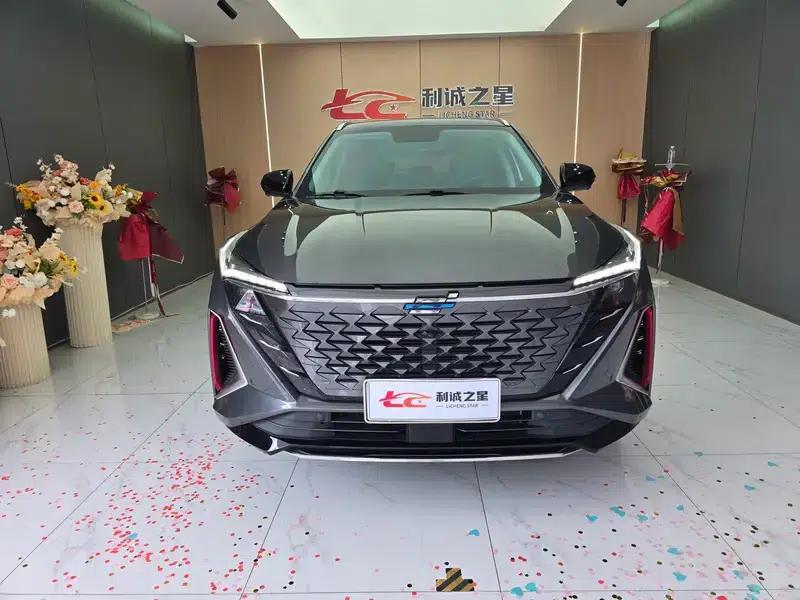 Changan Oushang Z6 2022 Blue Whale 1.5T DCT Smart Supreme Edition — миниатюра 2