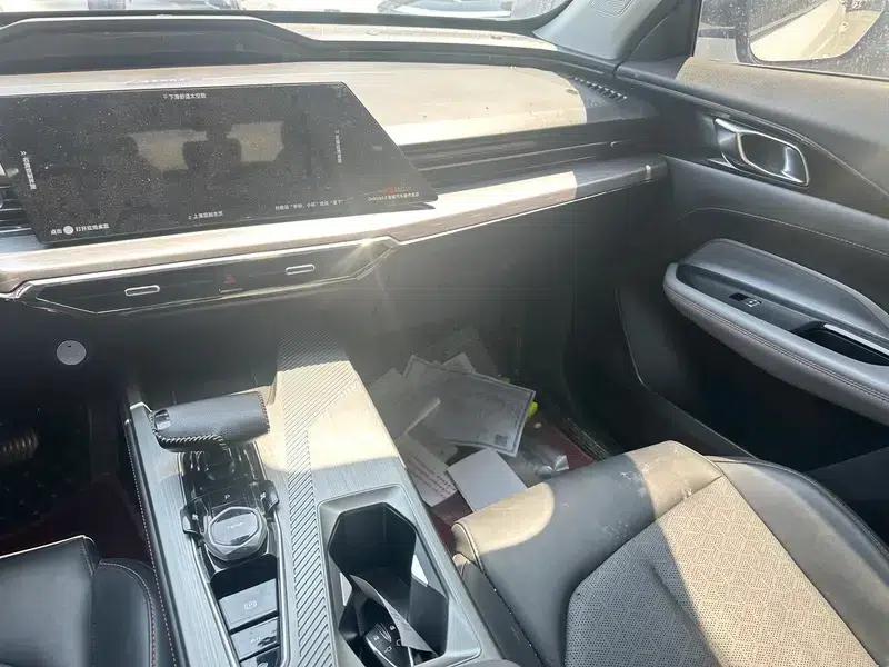 Changan Oushang Z6 2023 Blue Whale 1.5T DCT Smart Navigation Edition — миниатюра 6
