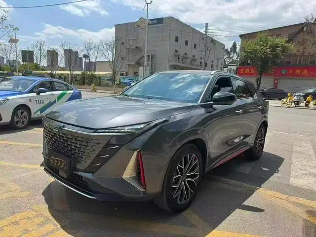 Changan Oushang Z6 2022 Blue Whale 1.5T DCT Smart Edition