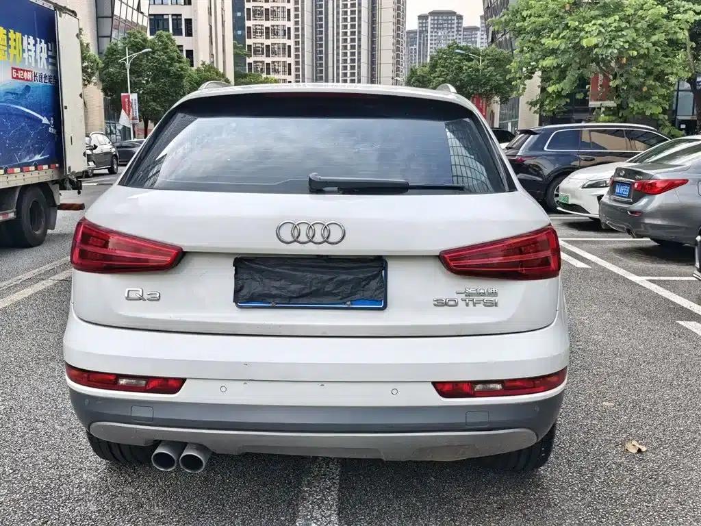 Audi Q3 2018 30th Anniversary Edition 30 TFSI Fashion Model — миниатюра 7