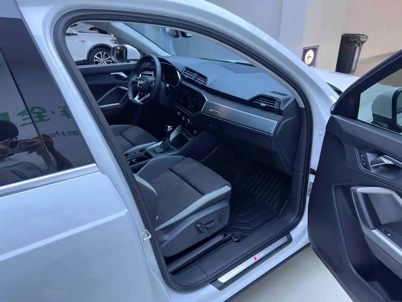 Audi Q3 2023 35 TFSI Fashion Dynamic (1.4T) — миниатюра 18