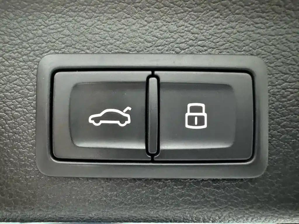 Audi Q3 2023 35 TFSI Fashion Dynamic (1.4T) — миниатюра 18