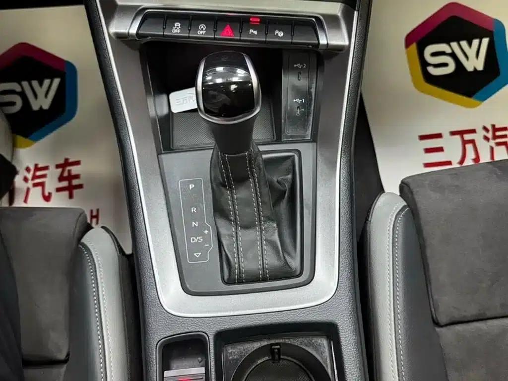 Audi Q3 2022 35 TFSI Fashion Dynamic Edition — миниатюра 13