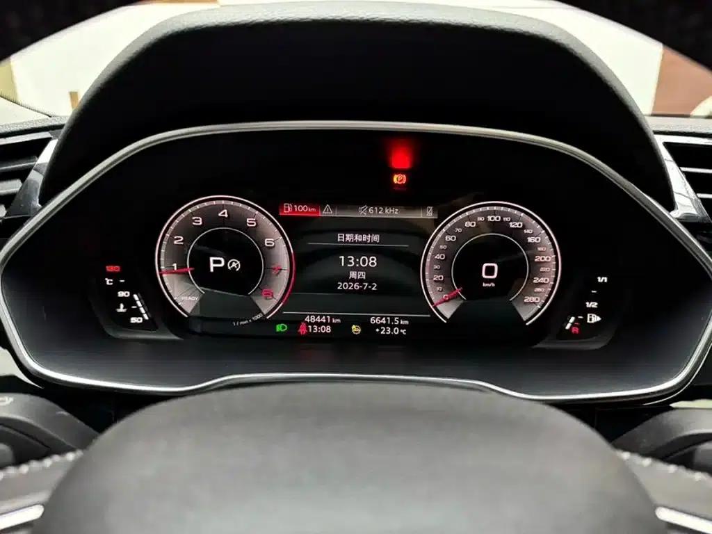 Audi Q3 2022 35 TFSI Fashion Dynamic Edition — миниатюра 23
