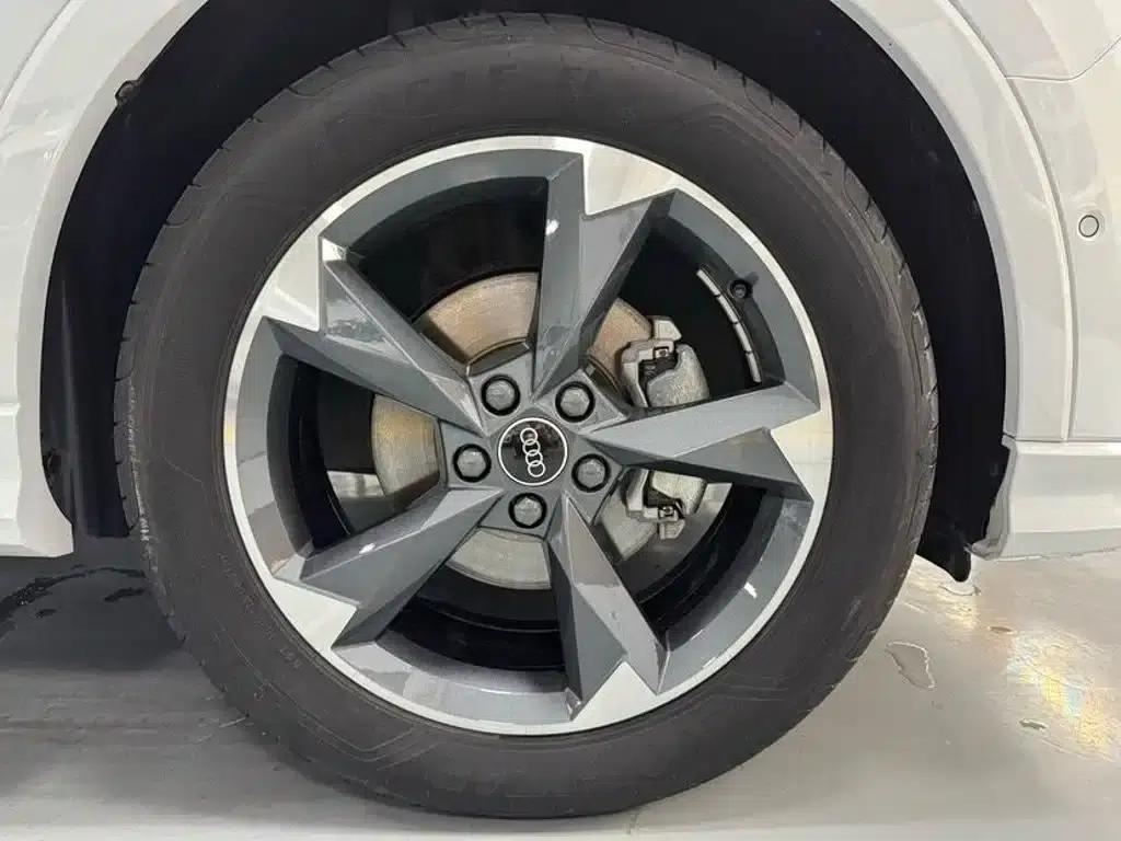 Audi Q3 2022 35 TFSI Fashion Dynamic Edition — миниатюра 18