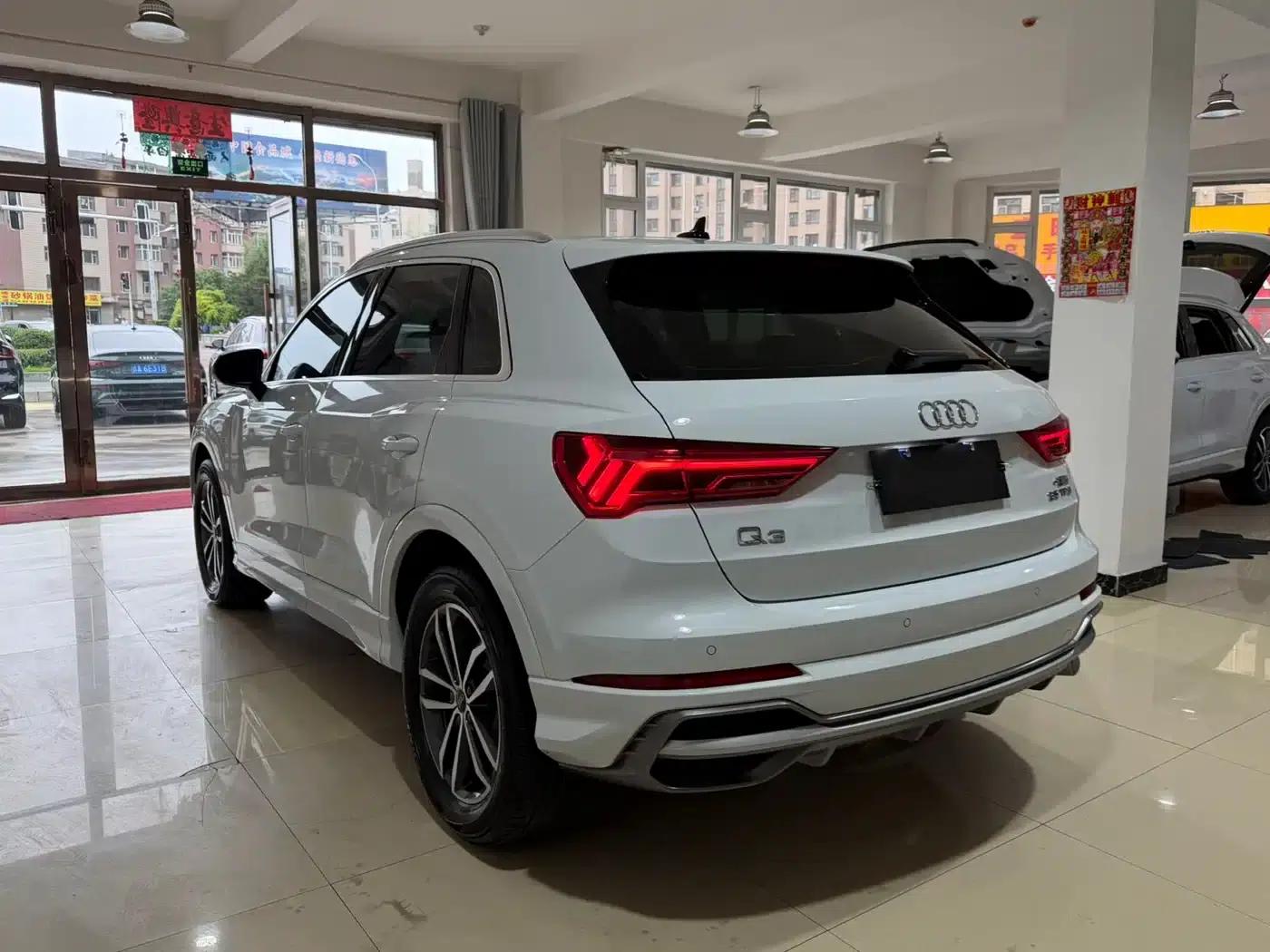 Audi Q3 2022 35 TFSI Progressive Dynamic — миниатюра 4