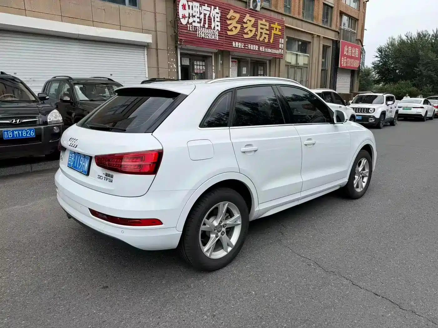 Audi Q3 2018 30th Anniversary Edition 30 TFSI Fashion Model — миниатюра 8