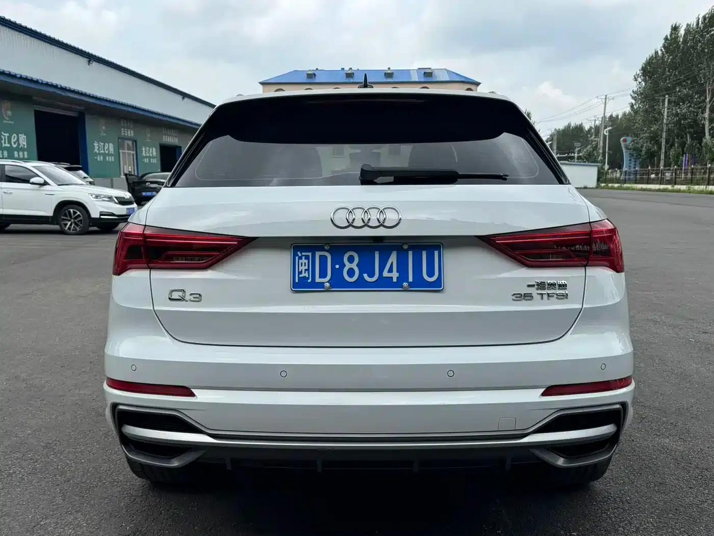 Audi Q3 2023 35 TFSI Progressive Dynamic (1.4T) — миниатюра 5
