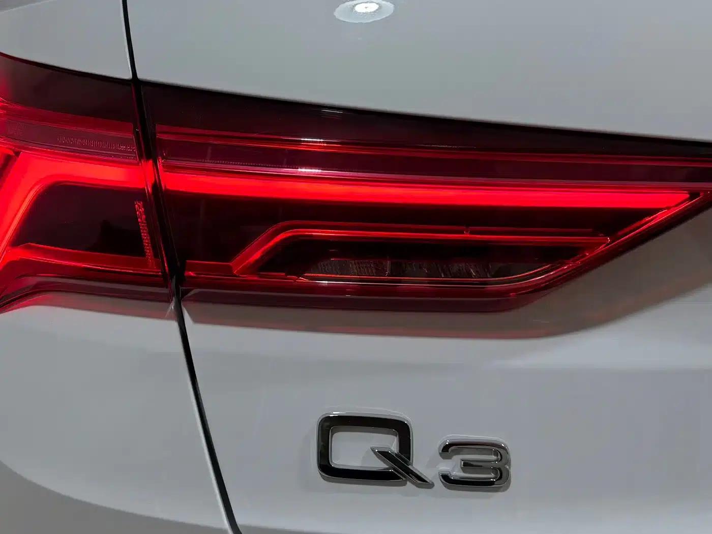 Audi Q3 2022 35 TFSI Progressive Dynamic — миниатюра 23