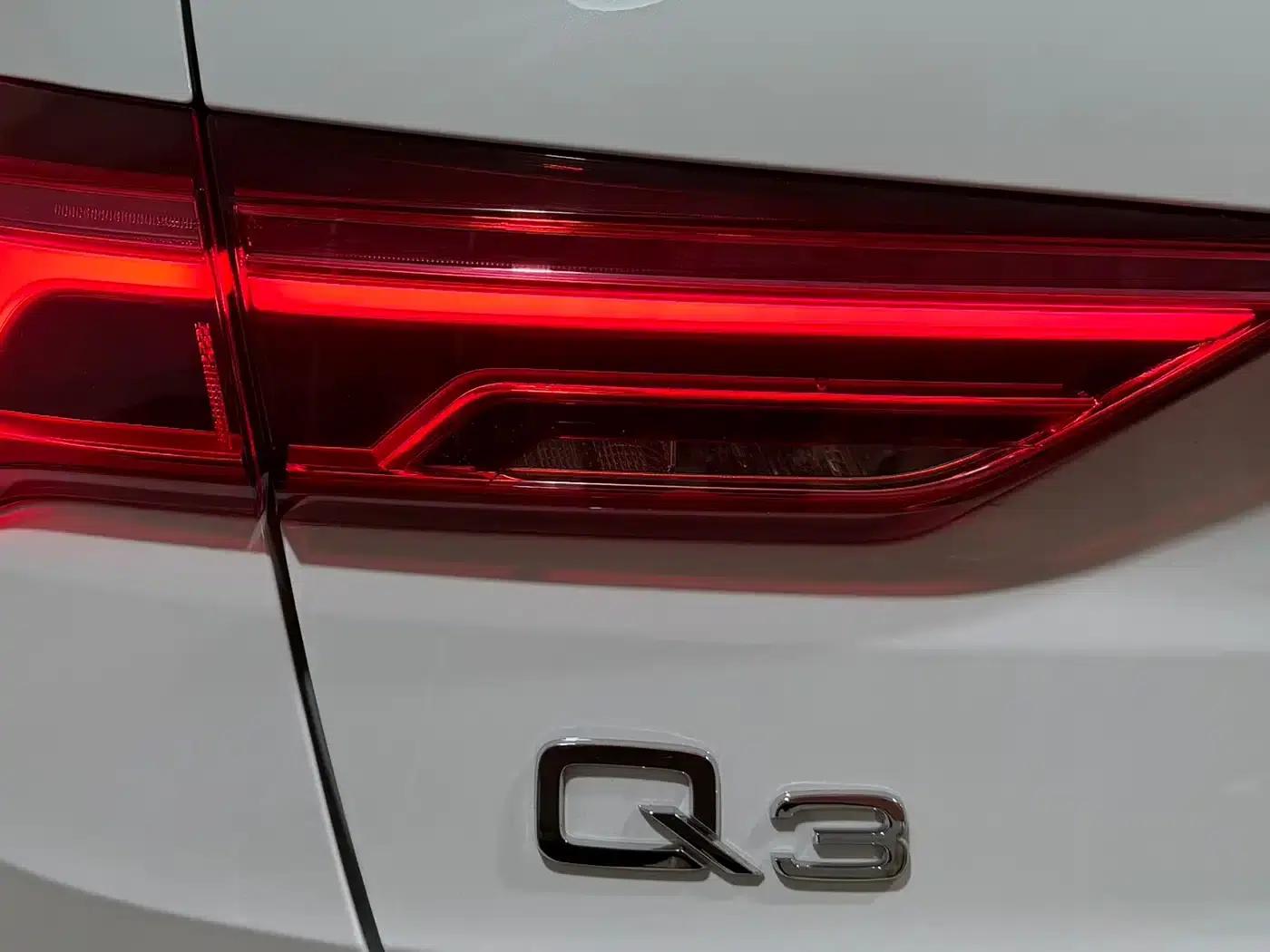 Audi Q3 2022 35 TFSI Fashion Dynamic Edition — миниатюра 23