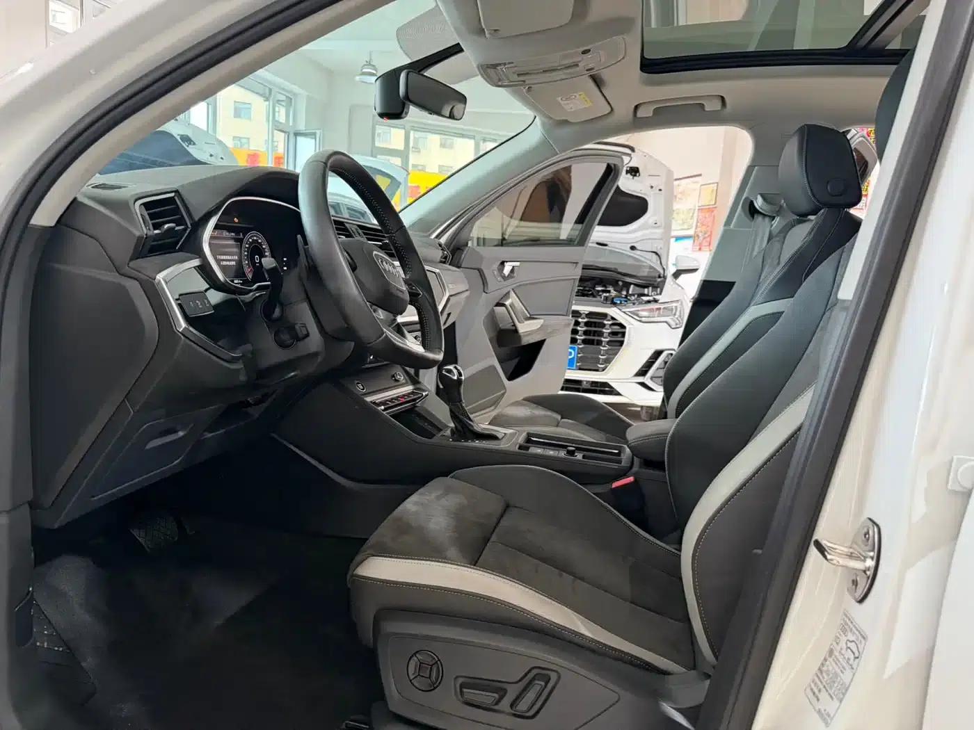 Audi Q3 2022 35 TFSI Fashion Dynamic Edition — миниатюра 8