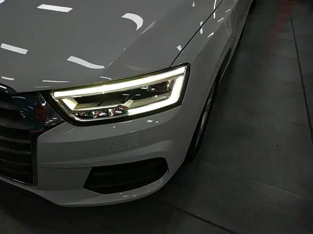 Audi Q3 2018 30th Anniversary Edition 30 TFSI Fashion Model — миниатюра 24