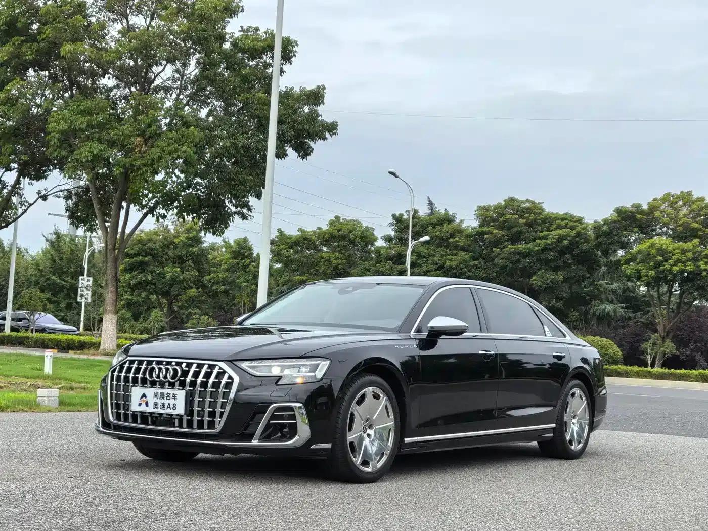 2022 Audi A8 A8L Horch Founder's Edition Classic — миниатюра 1
