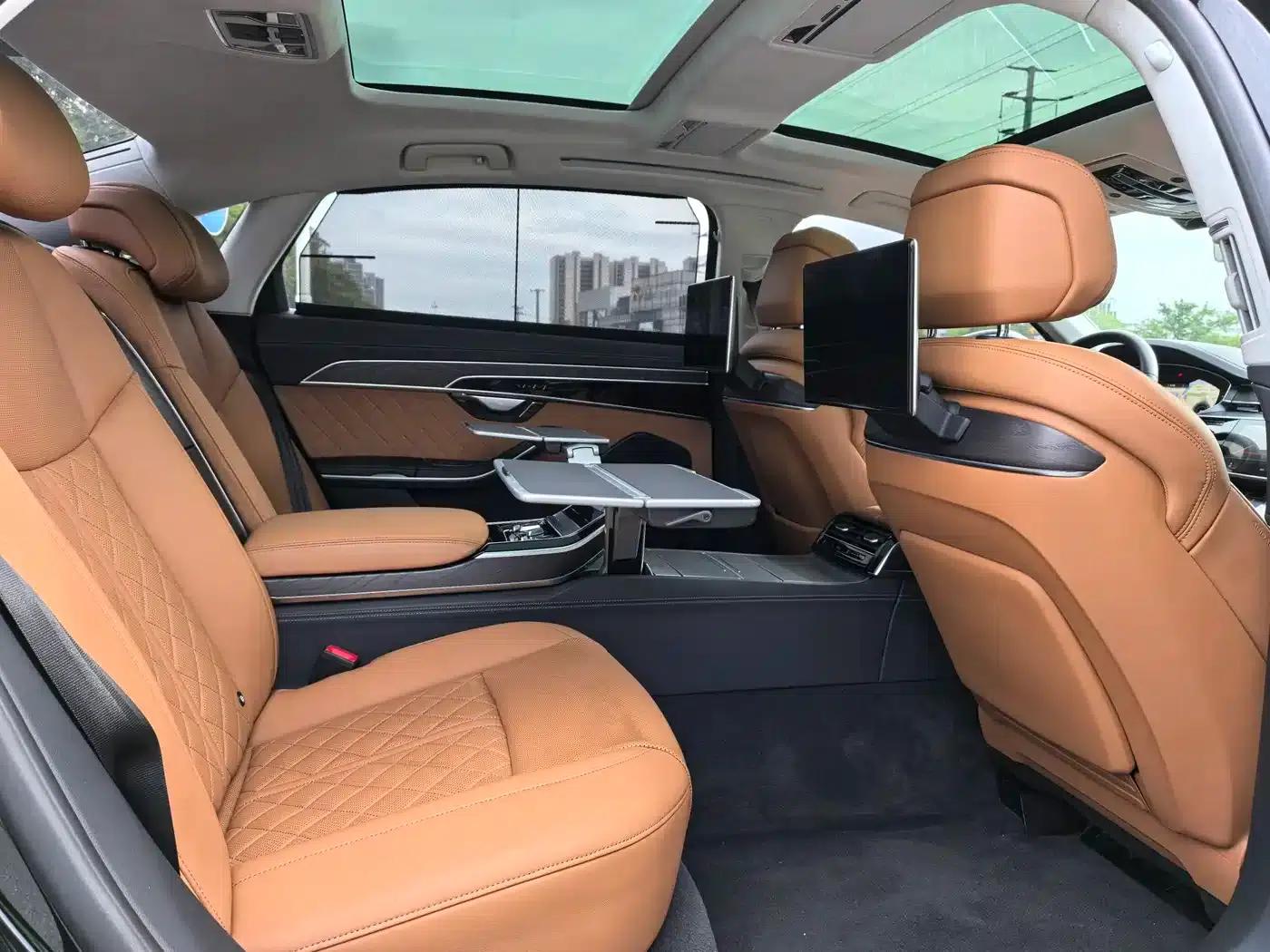 2022 Audi A8 A8L Horch Founder's Edition Classic — миниатюра 12