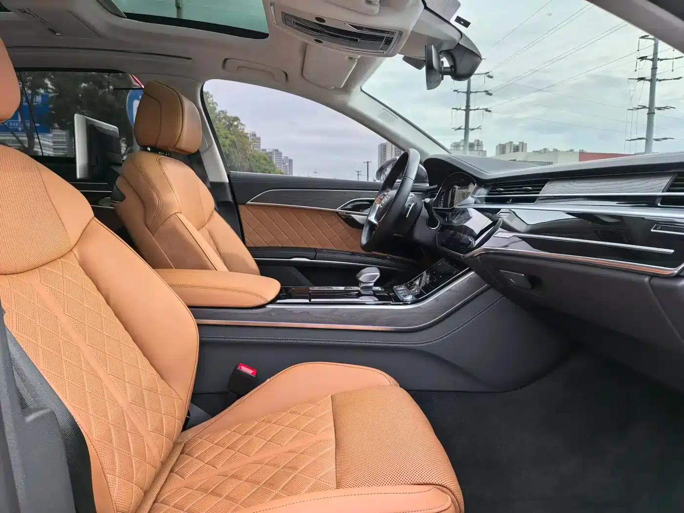 2022 Audi A8 A8L Horch Founder's Edition Classic — миниатюра 13