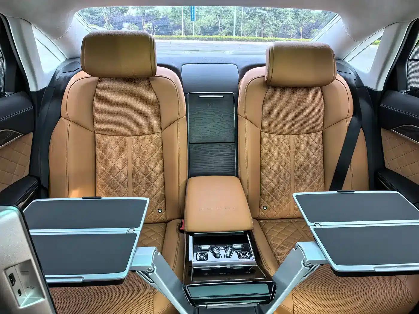 2022 Audi A8 A8L Horch Founder's Edition Classic — миниатюра 14