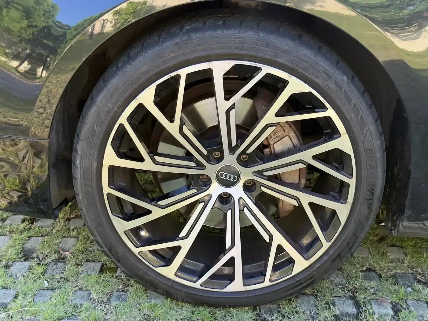 2013 Audi A8 A8L 45 TFSI quattro Comfort — миниатюра 11