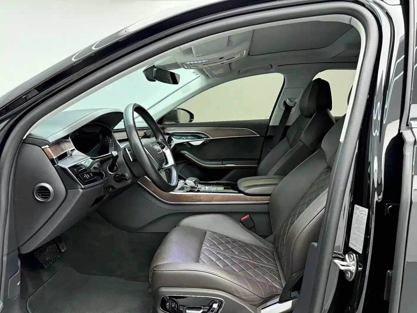 2021 Audi A8 A8L 55 TFSI quattro Luxury — миниатюра 6