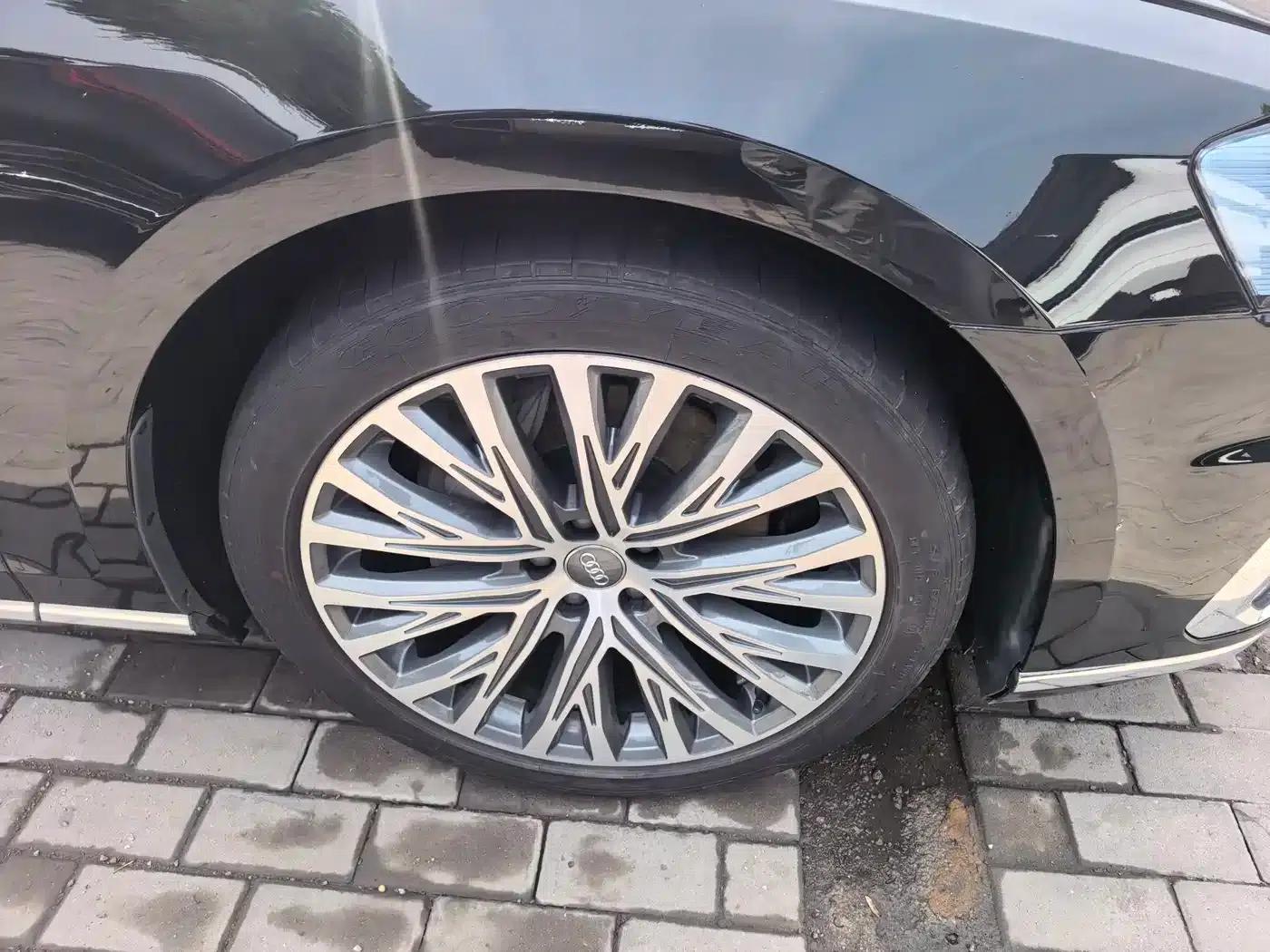 Audi A8 2019 Plus A8L 50 TFSI quattro Luxury — миниатюра 16