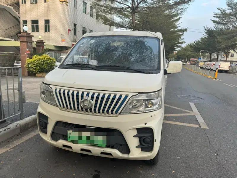 Ruixing EM60 2021 Low-Power EV Van — миниатюра 2