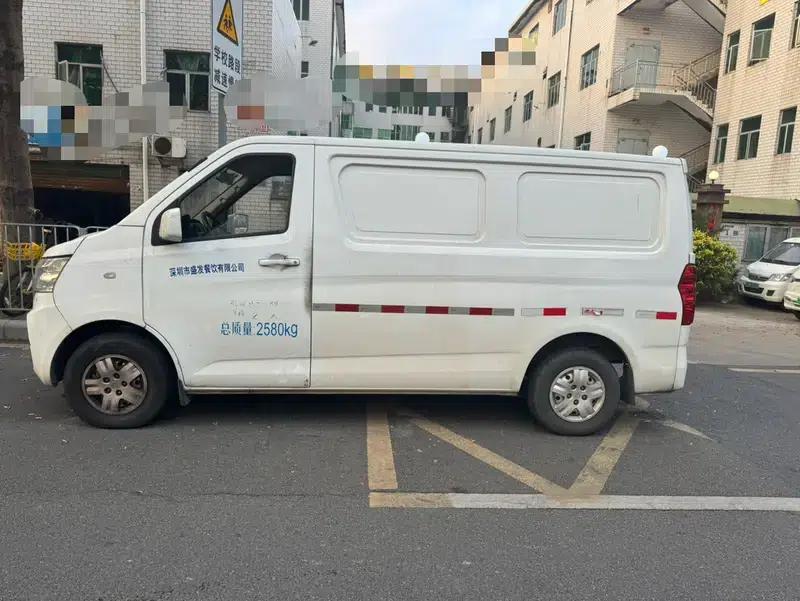 Ruixing EM60 2021 Low-Power EV Van — миниатюра 4