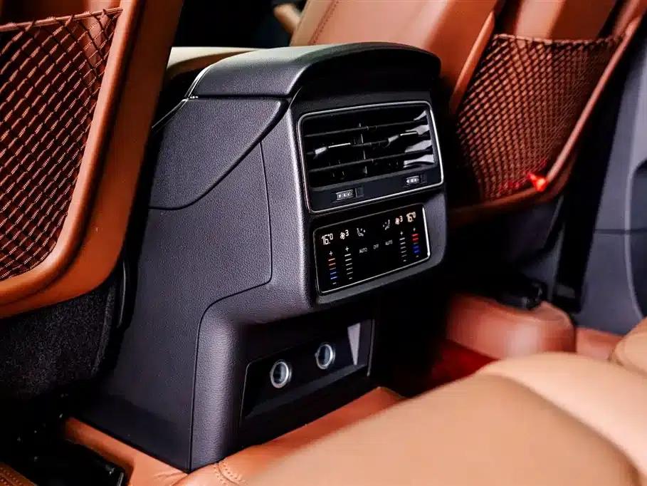 Audi Q7 2021 55 TFSI quattro S line Sport — миниатюра 13