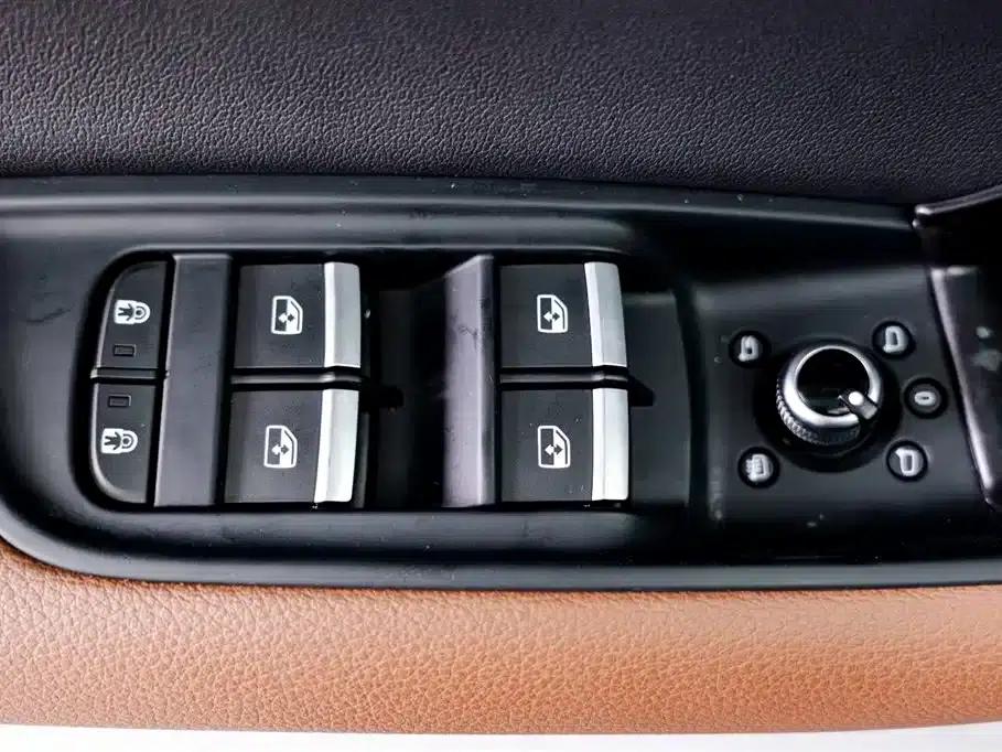 Audi Q7 2021 55 TFSI quattro S line Sport — миниатюра 14